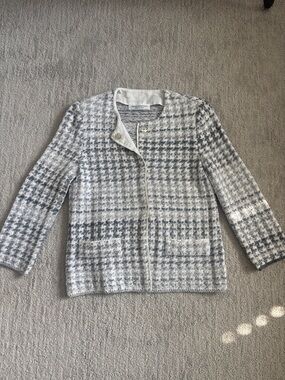 Textured Gray & White Tweed Blazer- Women’s Collarless Sweater